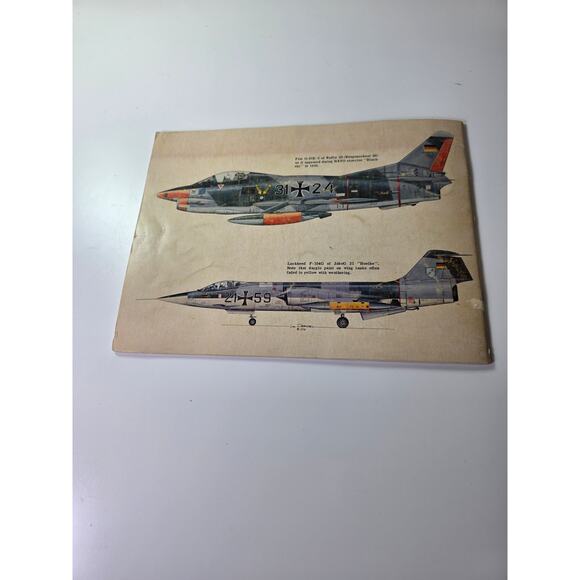 SQUADRON/ SIGNAL "The New Luftwaffle in Action" 1974 Aircraft Book - Picture 2 of 10